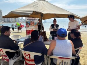 Dirección General de Prevención Social del Delito se encuentra en playas de Acapulco brindando orientación preventiva y acompañamiento