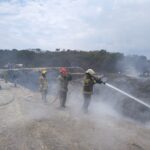 Refuerza SGIRPCGRO combate a incendio en basurero de Chilpancingo con brigadas de tres regiones operativas