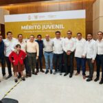 EL MTRO. MARCO ANTONIO MARBAN GALVÁN, PARTICIPÓ EN EL EVENTO “PREMIO ESTATAL AL MÉRITO JUVENIL”, UN ESPACIO DEDICADO A RECONOCER EL ESFUERZO, LIDERAZGO Y DEDICACIÓN DE LAS Y LOS JÓVENES GUERRERENSES.