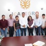 EL DIRECTOR GENERAL DEL ICATEGRO, MTRO. MARCO ANTONIO MARBAN GALVÁN, SOSTUVO UNA REUNIÓN DE TRABAJO CON EL LIC. JOAQUÍN GARCÍA MONDRAGÓN, DELEGADO DE LA SECRETARÍA DE EDUCACIÓN PÚBLICA EN GUERRERO; LA LIC. FERNANDA MARTÍNEZ REYES