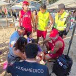Guardavidas de la promotora de playas rescatan a familia que fue arrastrada por el fuerte oleaje en Playa El Morro