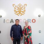 EL MTRO. MARCO ANTONIO MARBAN GALVÁN, SOSTUVO UNA REUNIÓN DE TRABAJO CON LA MTRA. GLORIA SELENE LANDEROS ROSAS, JEFA DEL DEPARTAMENTO DE CERTIFICACIÓN Y EVALUACIÓN DE COMPETENCIAS DE LA UAGRO.