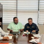 Reunión de trabajo con el director general del Centro SICT Guerrero, Ricardo Alarcón Abarca.