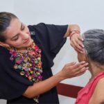 DIF Guerrero beneficia con aparatos auditivos a personas de la región Centro y Montaña