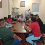 El Dir. Gral., Lic. Arturo Salinas Sandoval brindó atención a transportistas de Ayutla de los Libres.